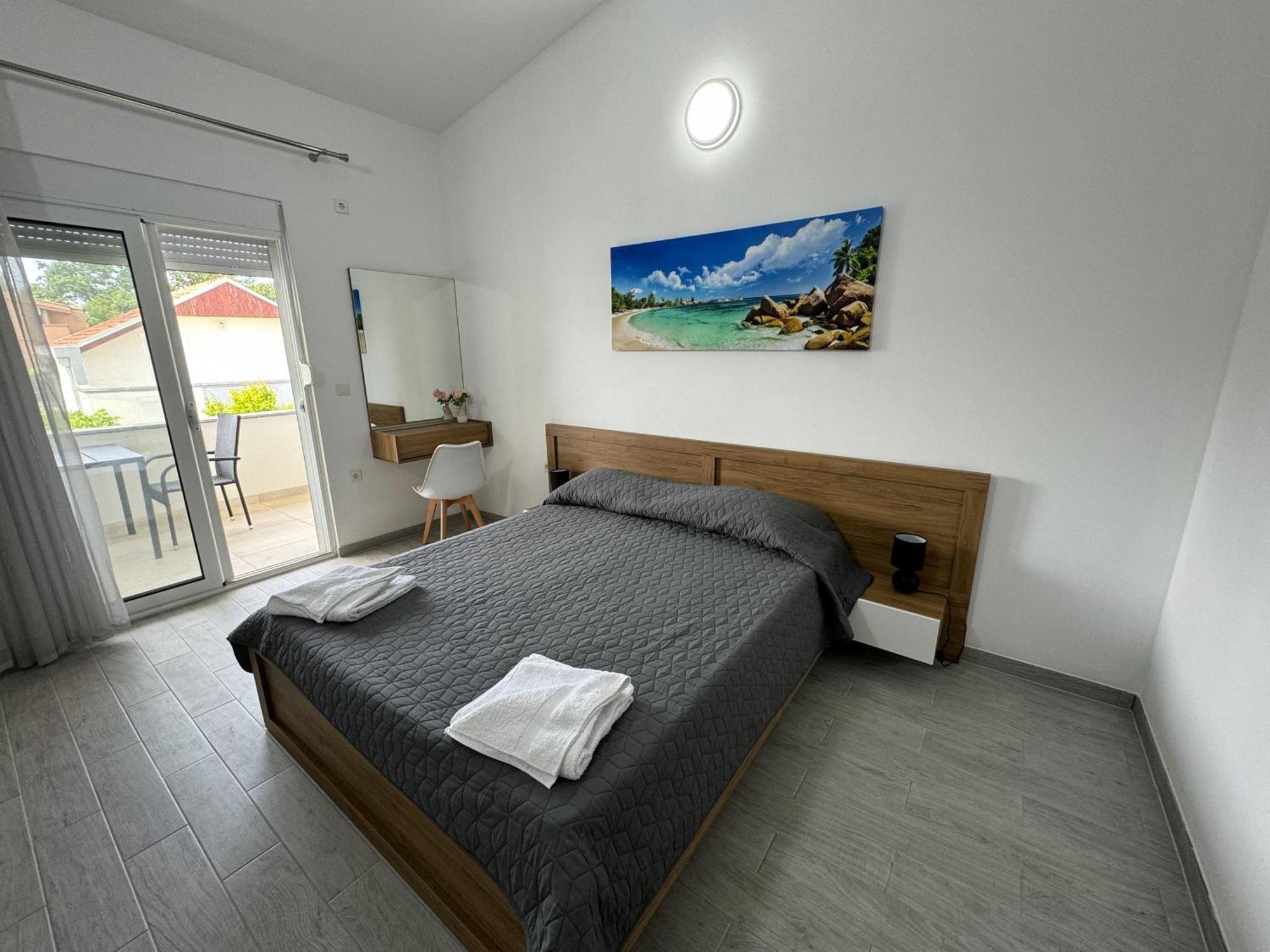 Adla Apartmani 울친 외부 사진