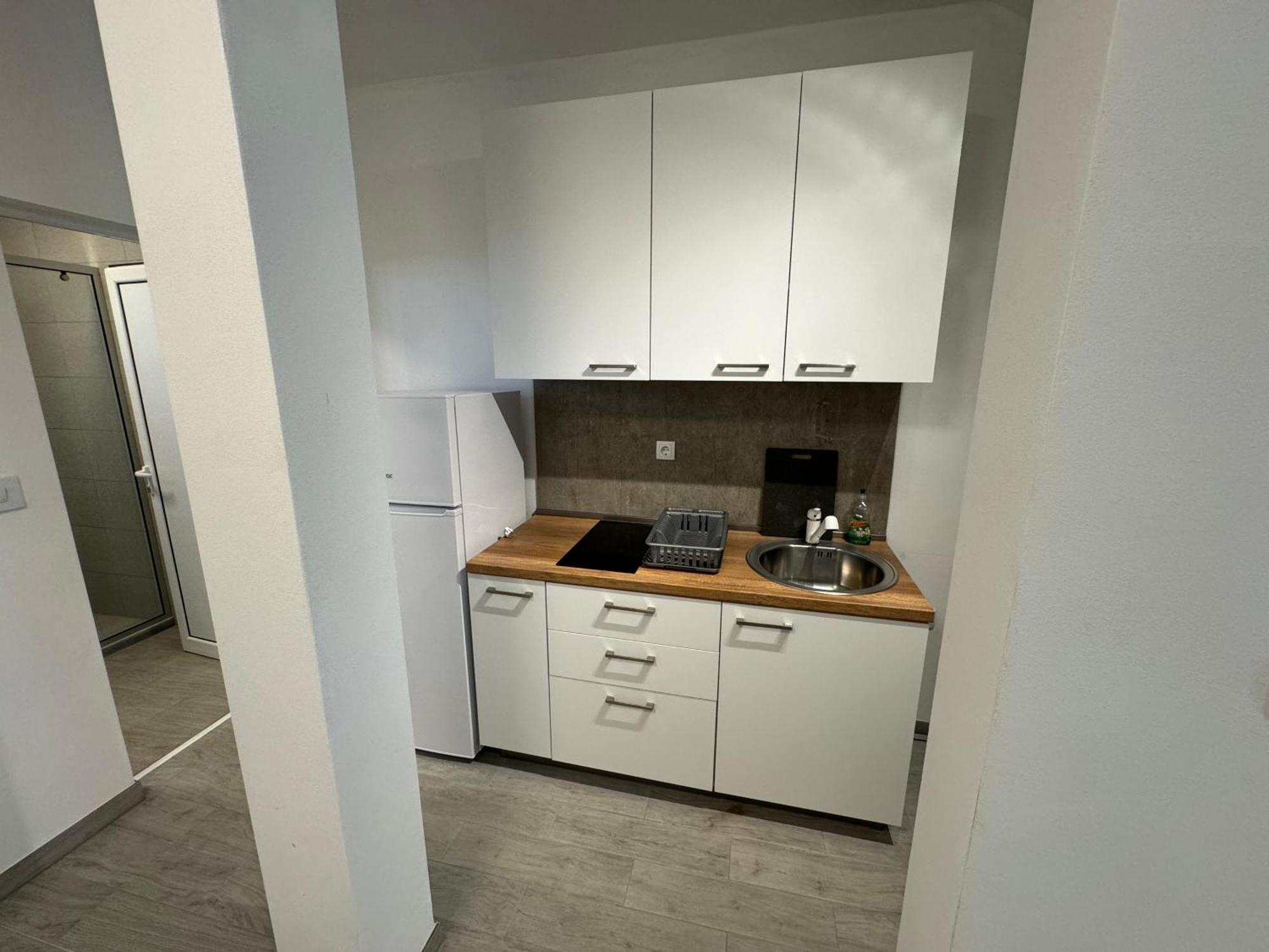Adla Apartmani 울친 외부 사진