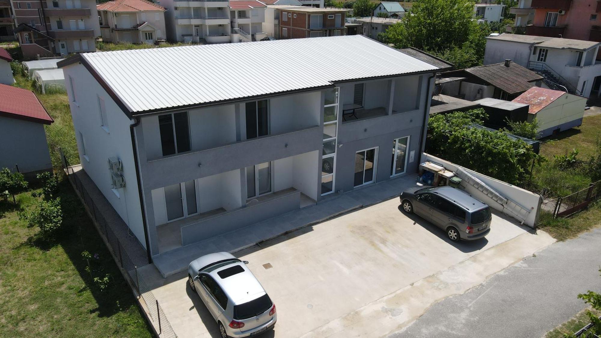 Adla Apartmani 울친 외부 사진