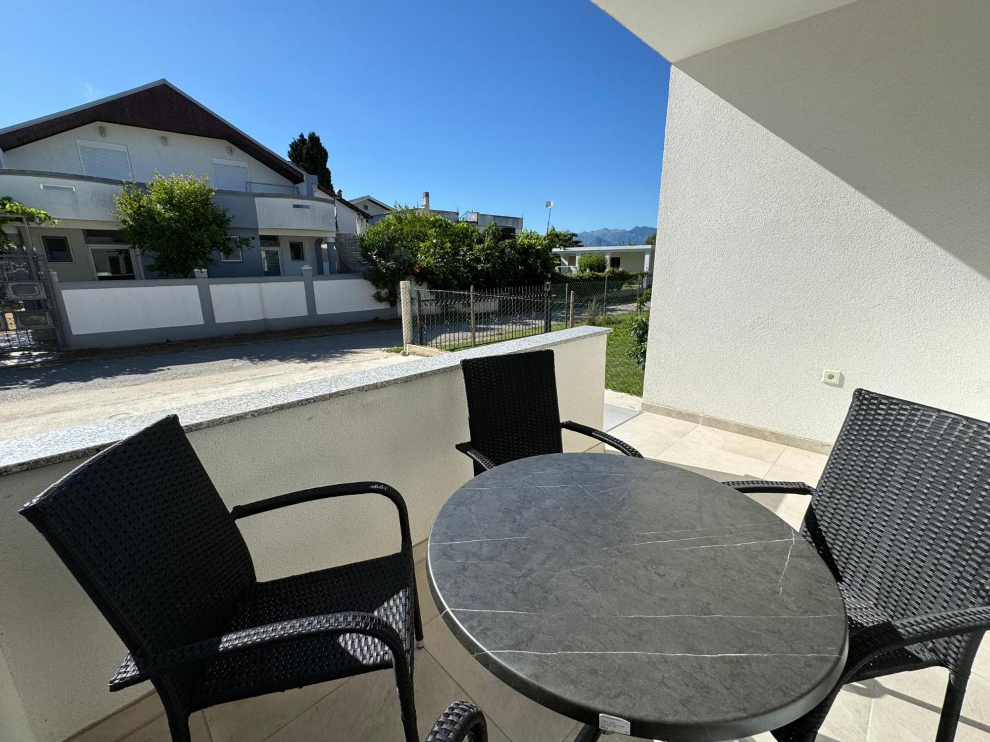 Adla Apartmani 울친 외부 사진