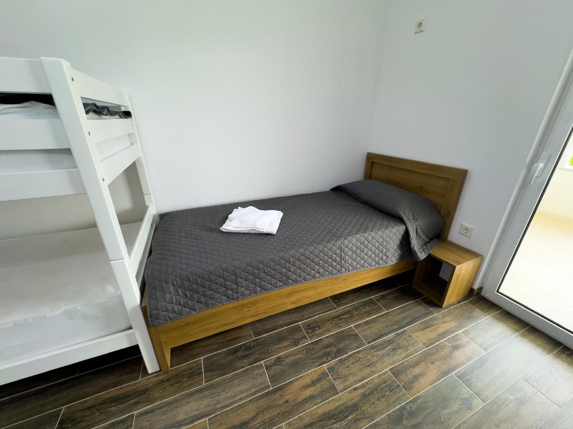 Adla Apartmani 울친 외부 사진