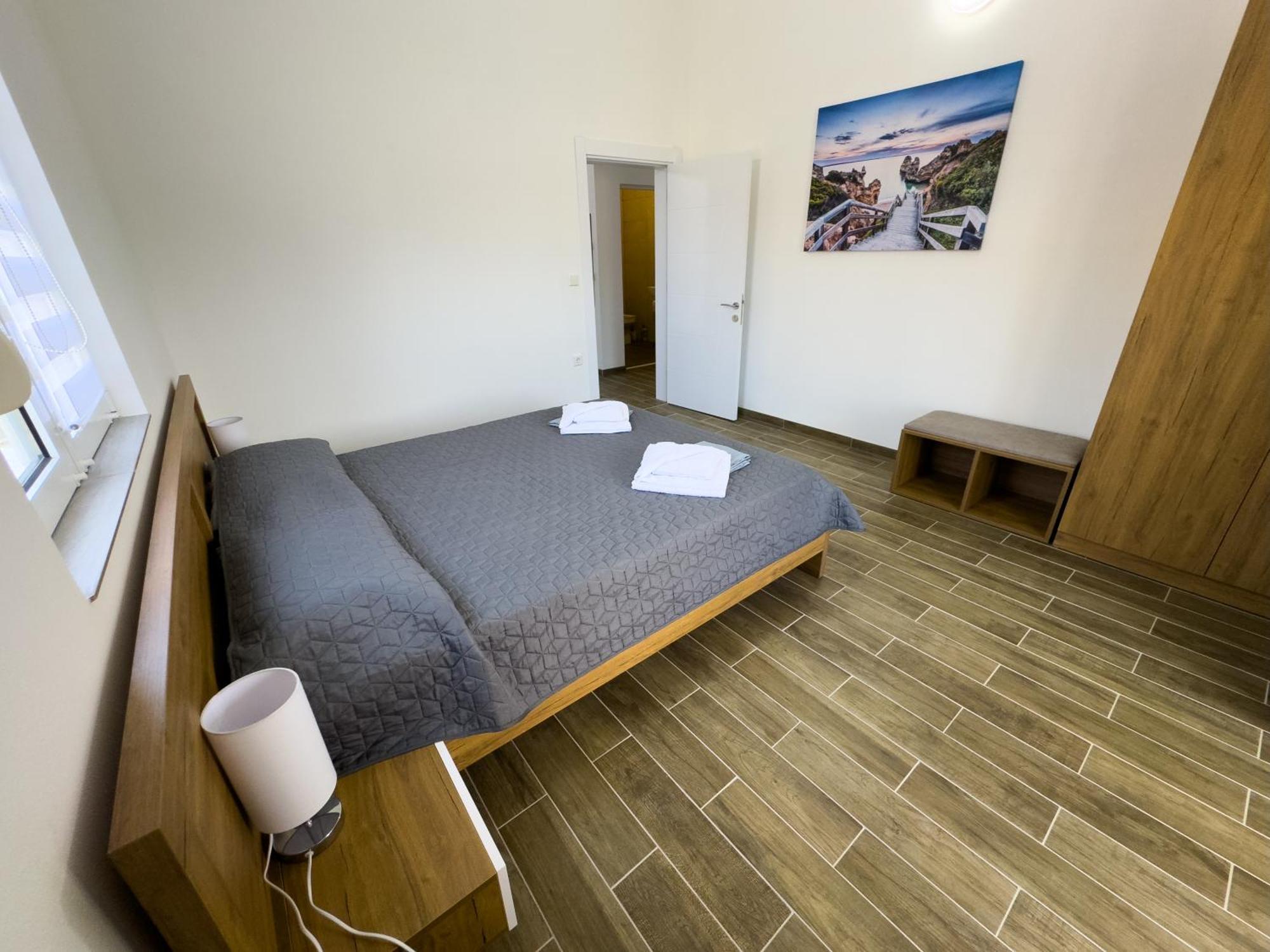 Adla Apartmani 울친 외부 사진