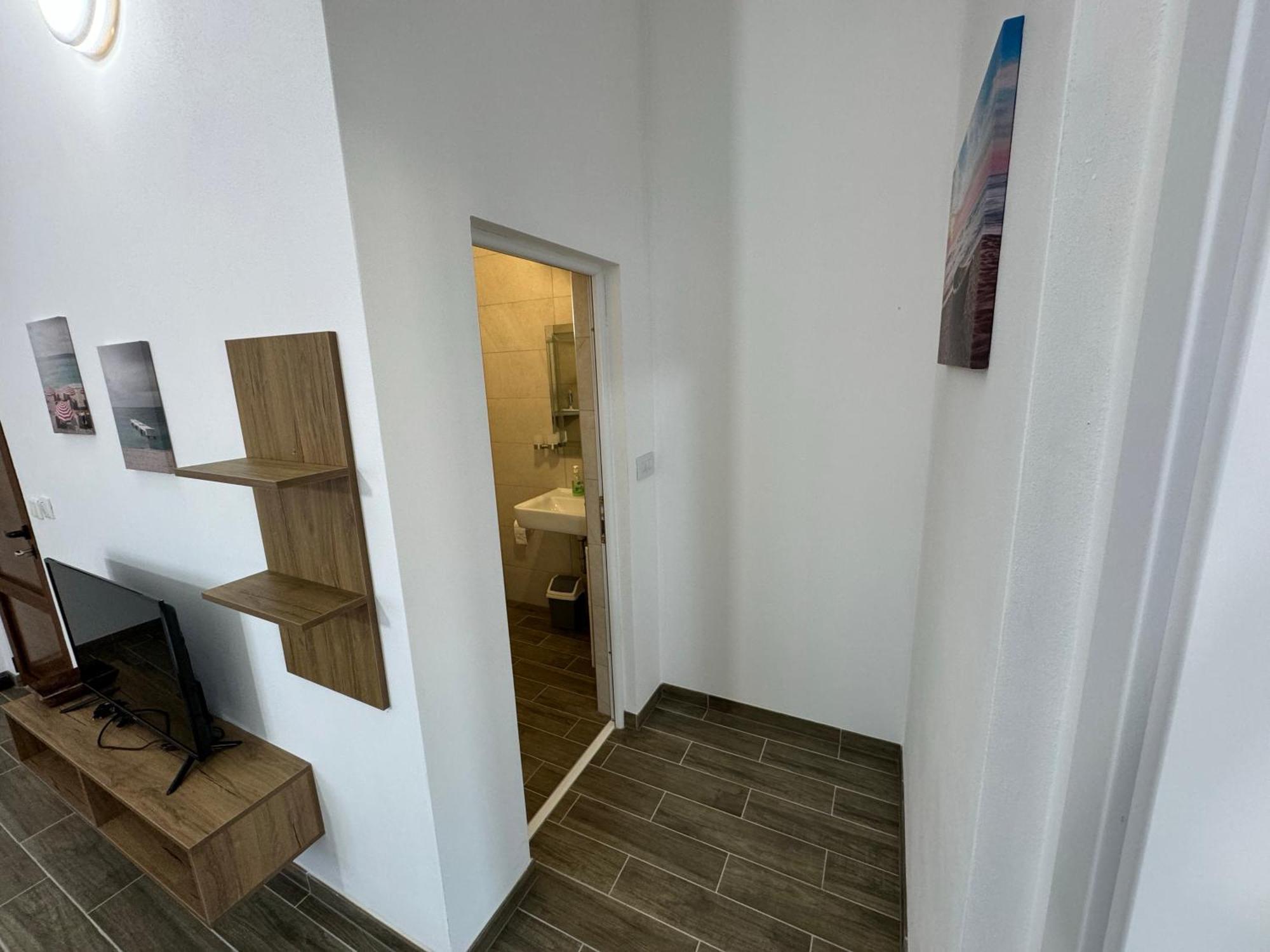 Adla Apartmani 울친 외부 사진